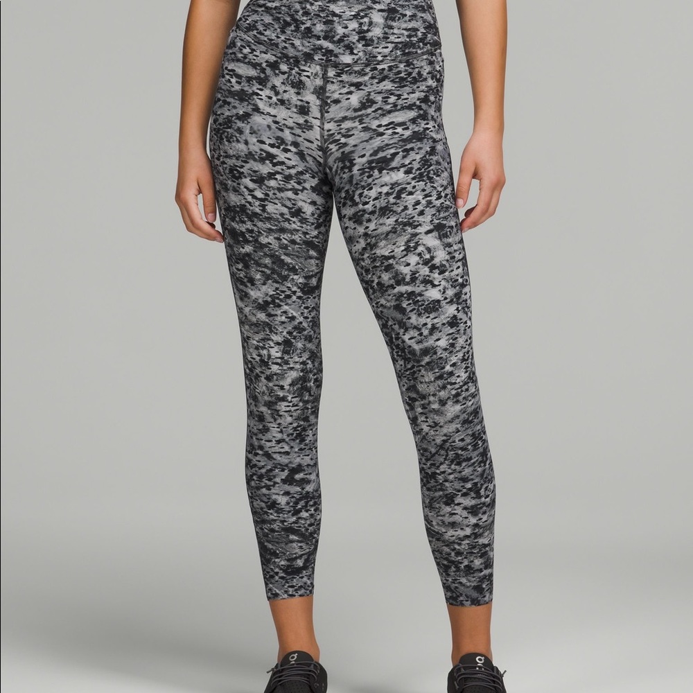 Lululemon Base Pace tight sz 6 and sz 10